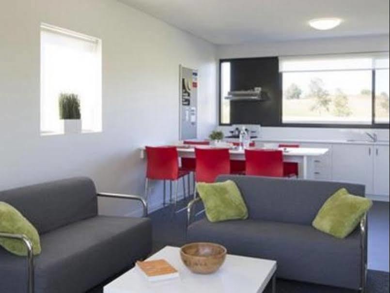 Western Sydney Village - Hostel Campbelltown